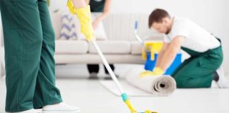 How to clean the wood floor with steam mop
