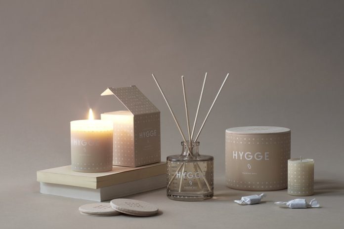How to Choose the Right Design for Custom Printed Candle Boxes
